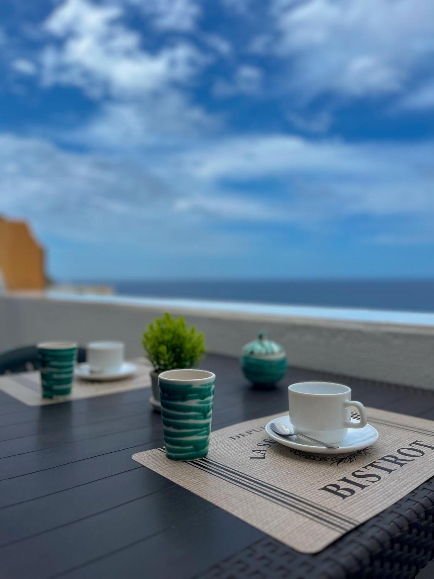 The Mayfair Village Apto 305 Паталавака Екстериор снимка